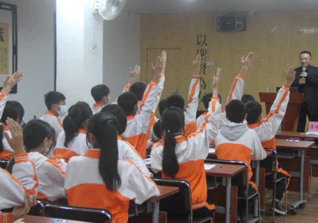 教授小学课程深化学前教育教研变革改变名利化导向 教授小学课程深化学前教育教研变革改变名利化导向